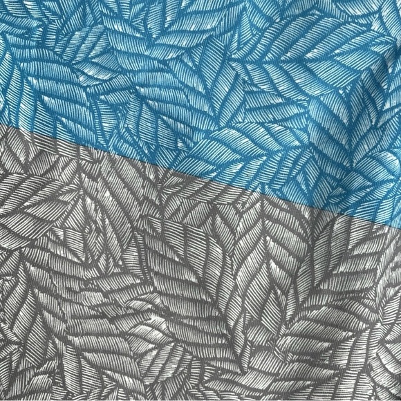 VISSLA Leaf Pattern Blue and Gray Board Shorts - Picture 6 of 7